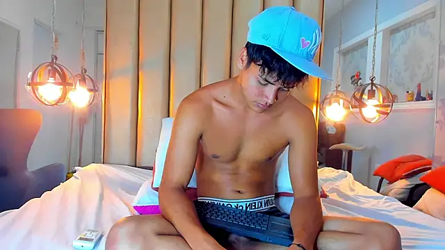 LianCarter  online show from 23, 4, 2026