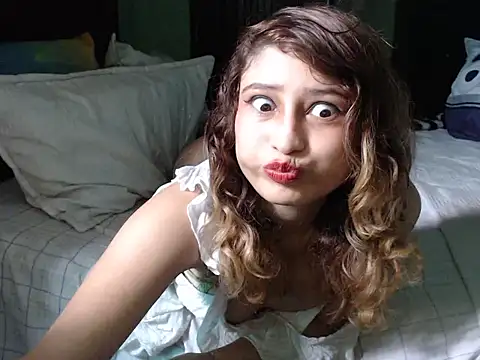 AnnieLorin online show from 15, 5, 2026