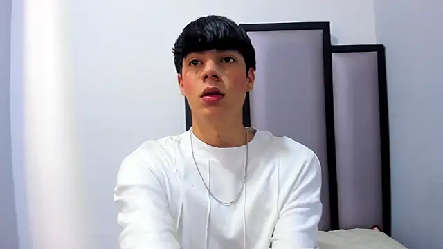 Isaac 01  online show from 21, 4, 2026