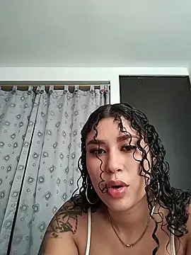Snapshot of LeahAngell chatting on 22, 5, 2026 LeahAngell online show from 22, 5, 2026