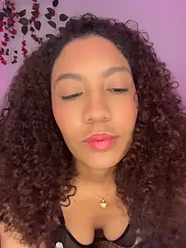 Daphnne Curly online show from 6, 6, 2026