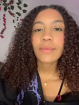 Daphnne Curly online show from 21, 6, 2026
