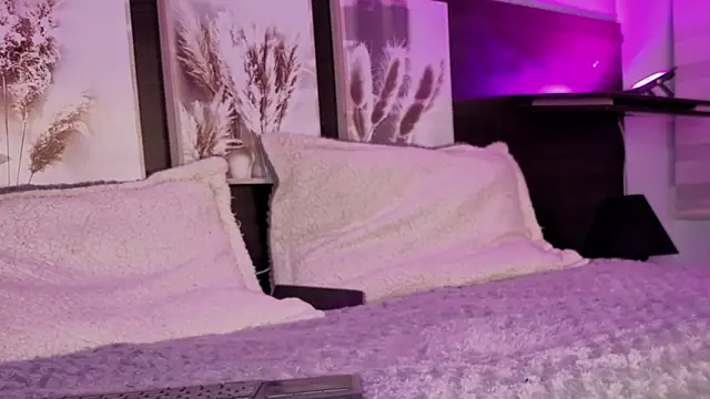 Scarlet Gracee online show from 24, 4, 2026