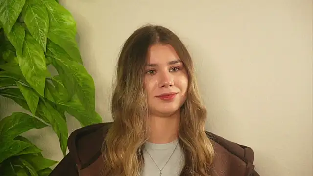 RosyWahpekeche online show from 23, 4, 2026