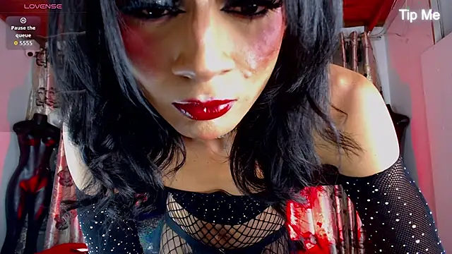 Snapshot of Hecate_doll chatting on 7, 6, 2026 Hecate doll online show from 7, 6, 2026