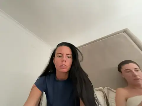 Snapshot of Cleoluxex chatting on 10, 5, 2026 Cleoluxex online show from 10, 5, 2026