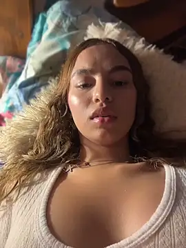 MaelyClaire online show from 22, 4, 2026