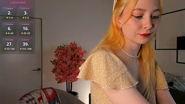 TwinkleFox online show from 27, 4, 2026