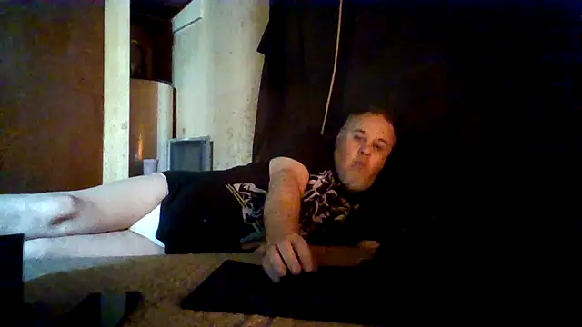 Nightshade1195 online show from 10, 6, 2026