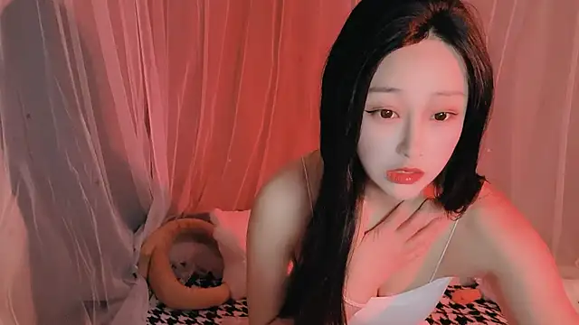 yezi001 online show from 22, 4, 2026