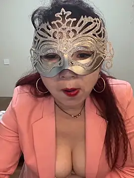 Snapshot of lucy-698 chatting on 1, 5, 2026 lucy-698 online show from 1, 5, 2026
