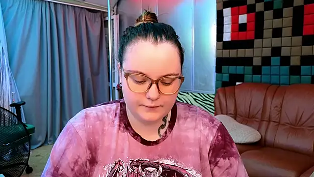 CatherineClaire online show from 23, 7, 2026
