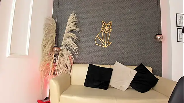 Nina voss online show from 14, 6, 2026