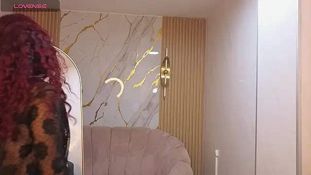 Snapshot of laurab91 chatting on 12, 6, 2026 laurab91 online show from 12, 6, 2026