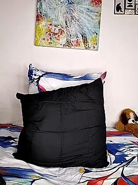 B-E Temptations online show from 22, 4, 2026