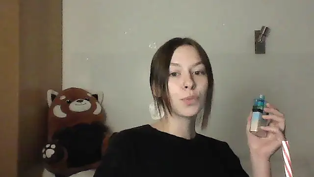 Snapshot of JuicyErika chatting on 6, 5, 2026 JuicyErika online show from 6, 5, 2026