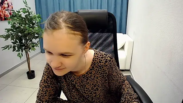  donnaSia  online show from 25, 5, 2026