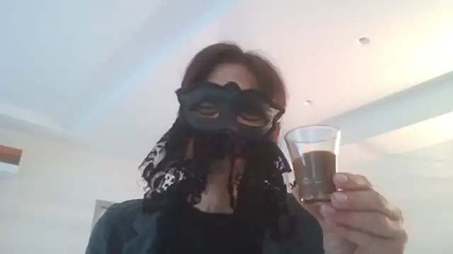 HelenTiAscolta online show from 15, 5, 2026
