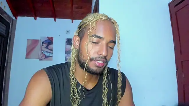 Snapshot of salvatore_amator chatting on 3, 6, 2026 salvatore amator online show from 3, 6, 2026