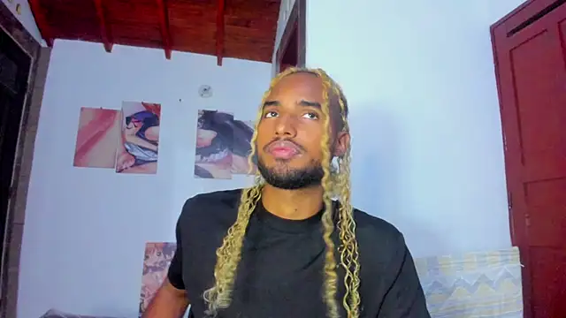 Snapshot of salvatore_amator chatting on 8, 6, 2026 salvatore amator online show from 8, 6, 2026