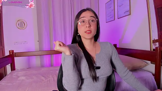 Elisabetta Amour online show from 26, 4, 2026