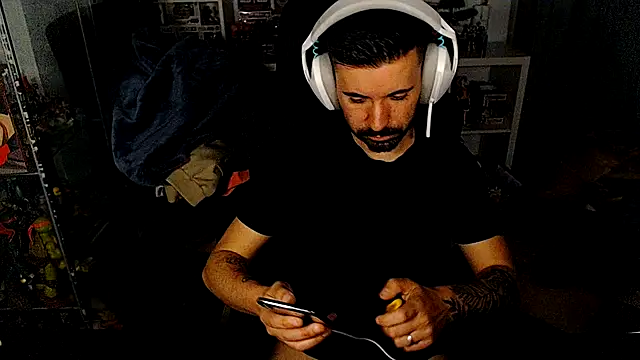 chiquitoconsecreto online show from 23, 4, 2026