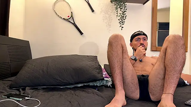 Snapshot of Aaron_wheel chatting on 17, 5, 2026 Aaron wheel online show from 17, 5, 2026