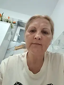 Divineblond online show from 25, 4, 2026