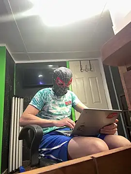 bwcloverboy2 online show from 10, 7, 2026