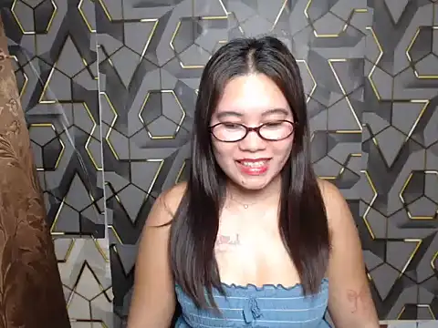 ur prettychelsie online show from 10, 6, 2026