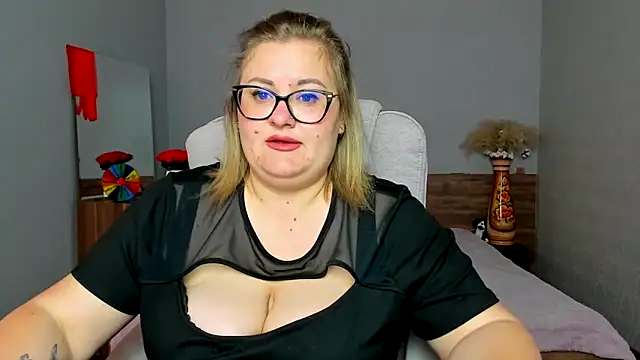 Snapshot of IrenRori chatting on 15, 5, 2026 IrenRori online show from 15, 5, 2026