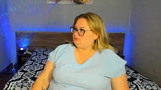 Snapshot of IrenRori chatting on 25, 5, 2026 IrenRori online show from 25, 5, 2026