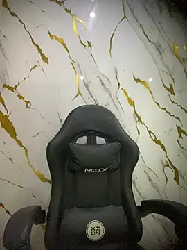 oriana sweet online show from 25, 4, 2026