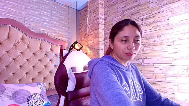 stephaniesun  online show from 28, 7, 2026