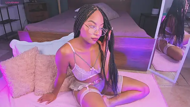 Lynncute online show from 27, 6, 2026