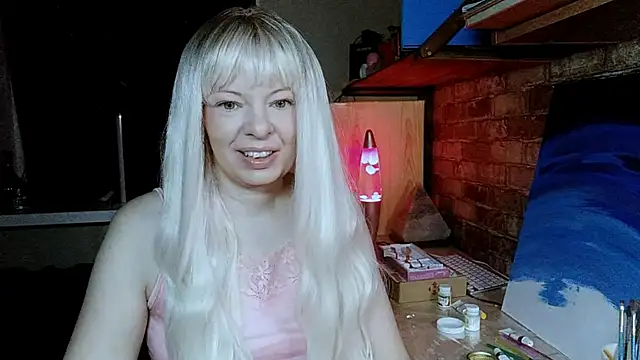 Fluffy Duffy962 online show from 7, 7, 2026