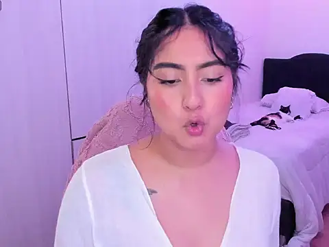 ViolettaKai online show from 5, 5, 2026