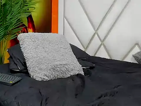 mia klein1 online show from 26, 4, 2026
