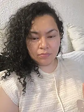 MissBronte online show from 12, 6, 2026