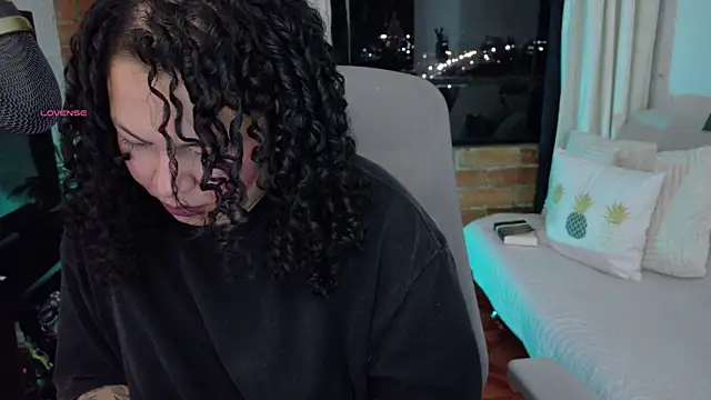 MissBronte online show from 7, 7, 2026