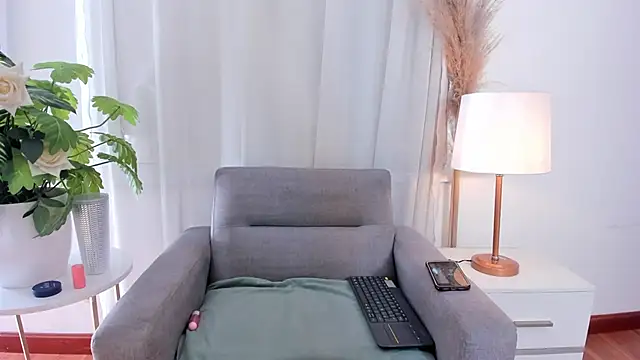 Snapshot of RachelArias chatting on 20, 5, 2026 RachelArias online show from 20, 5, 2026