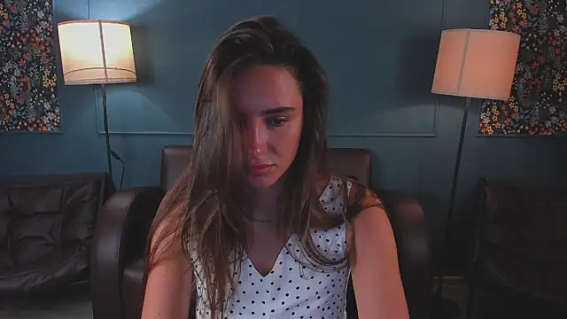 NicoleWells22 online show from 8, 6, 2026