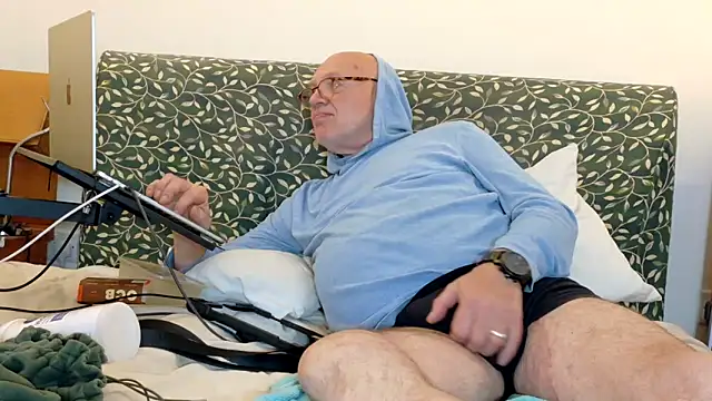 Snapshot of KinkCentral chatting on 12, 5, 2026 KinkCentral online show from 12, 5, 2026