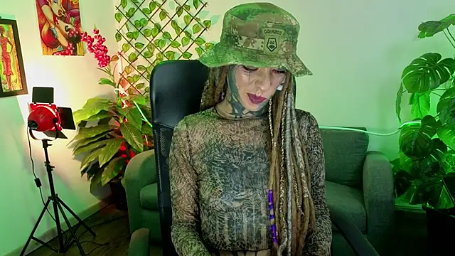Snapshot of Lucy_Doll8 chatting on 13, 6, 2026 Lucy Doll8 online show from 13, 6, 2026