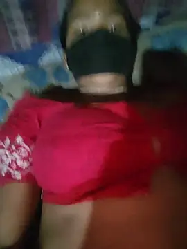 Snapshot of cuty-queen chatting on 29, 6, 2026 cuty-queen online show from 29, 6, 2026