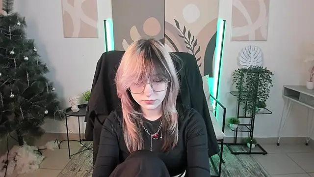 NyxCalderra online show from 4, 5, 2026