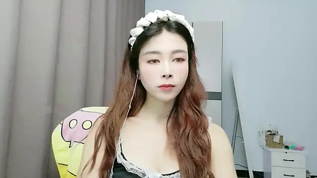 xiaoxiaohong030 online show from 10, 6, 2026