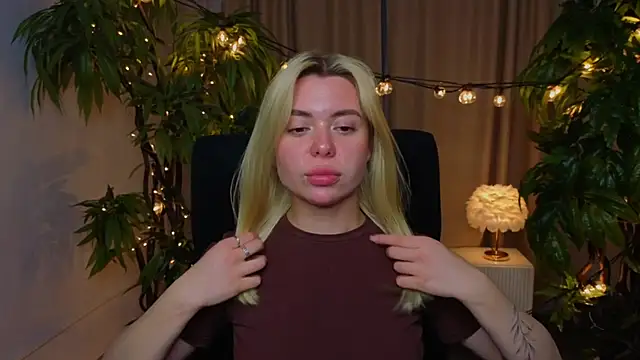 AveriRigby online show from 7, 5, 2026