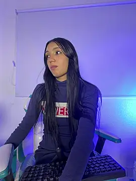 Arianna Toro  online show from 7, 8, 2026