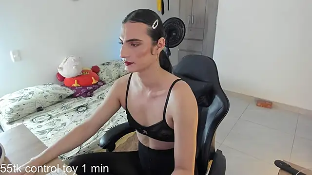  shantallskinny  online show from 1, 6, 2026
